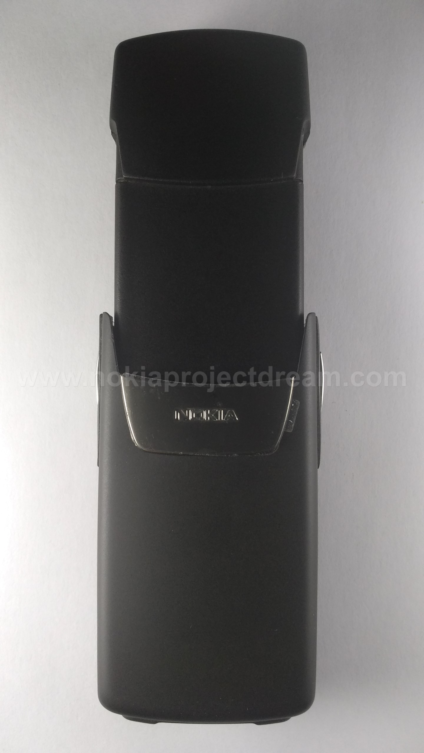 Nokia-8910-NHM-4NX-10.jpg