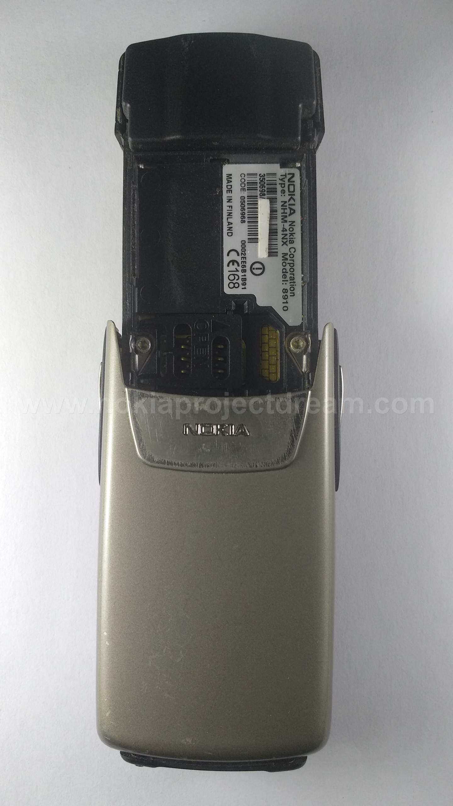 Nokia NHM-4NX 8910 チタン スライド式 本体他 Nokia 8910 NHM-4NX – Nokia Project Dream